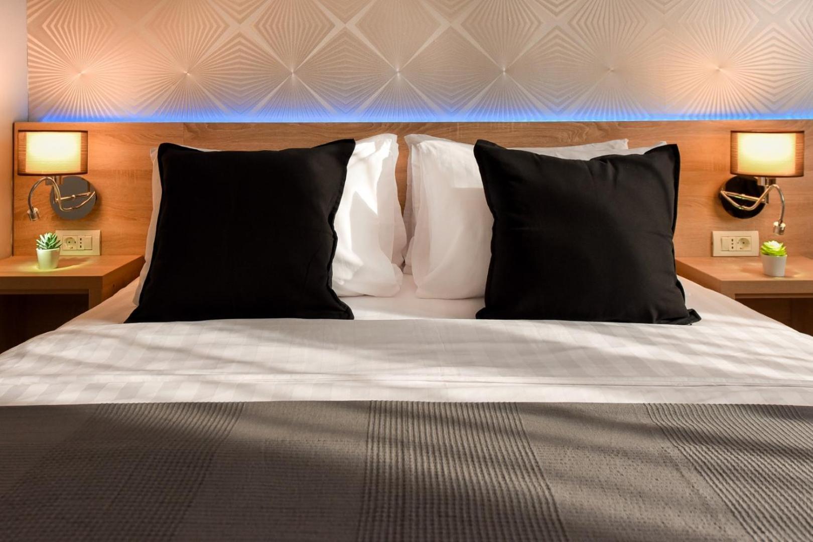City Center Getaway - Cozy Accommodation For Your Perfect Stay Bucharest Room photo